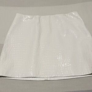 Croc-Effect Faux Mini Skirt SZ 2